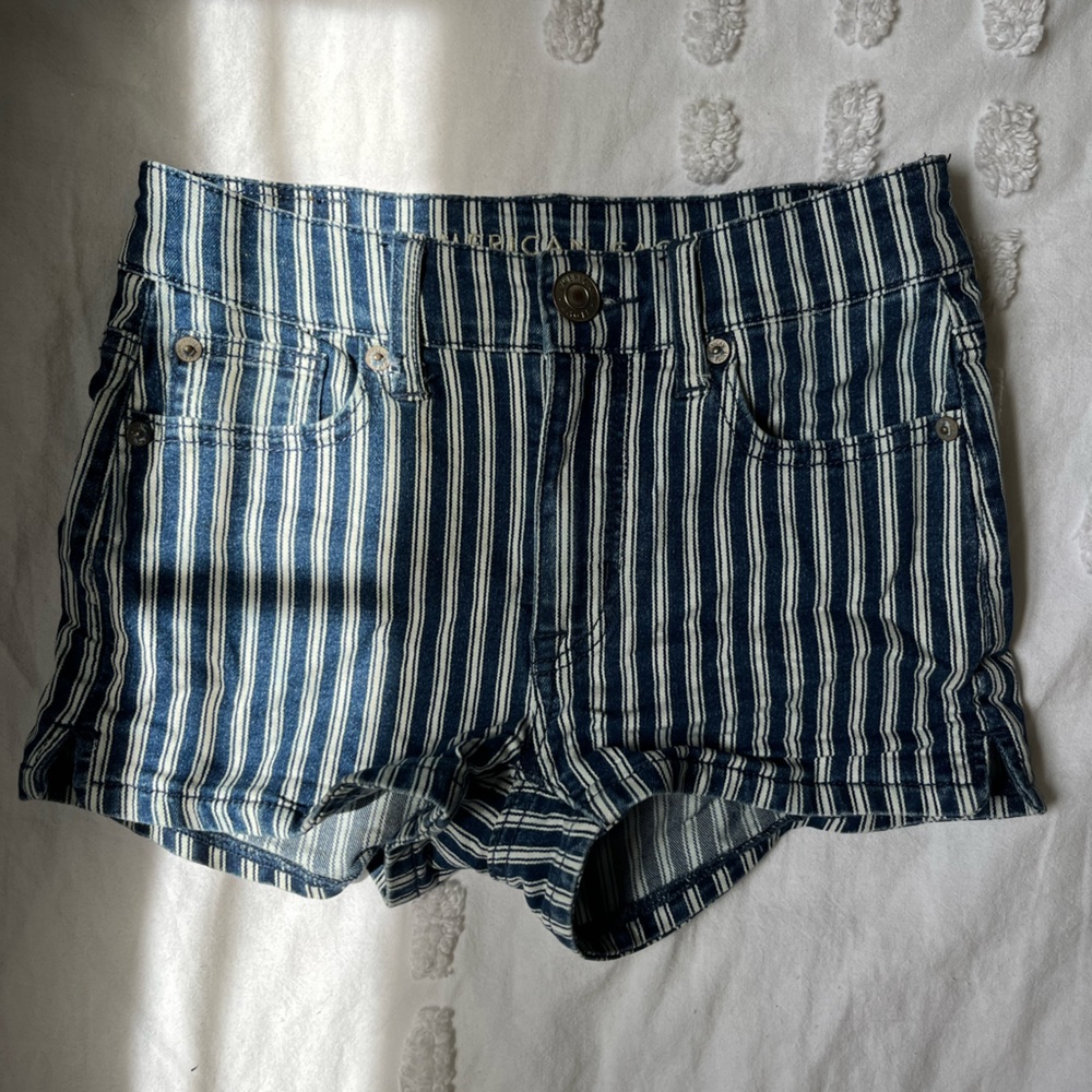size ~ 00 , color ~ striped white/blue , shorts